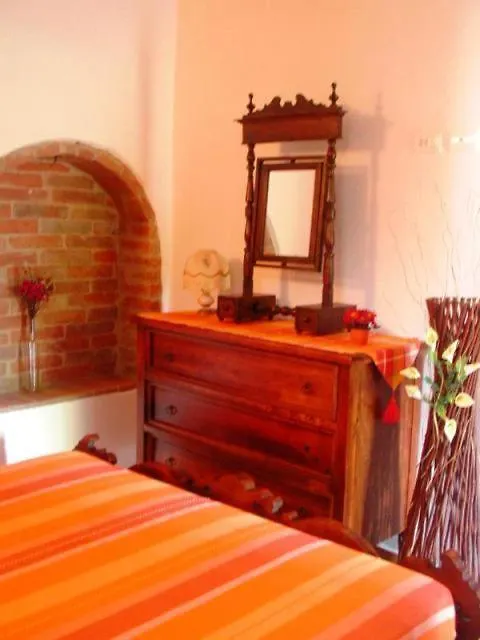 Country house Casale Il Colombaio Di Toiano Guest House Sovicille Italy